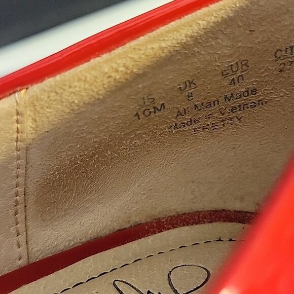 LIFETRIDE SOFT SYSTEM POINTED TOE GLOSSY LOW HEEL SLIP ON PUMP - Picture 13 of 14